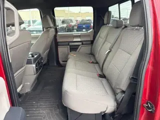 Ford F-250 Super Duty 2022 4x4 XLT 4 dr Crew Cab de 8 pies con caja larga