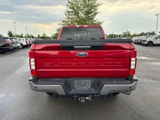 Ford F-250 Super Duty 2022 4x4 XLT 4 dr Crew Cab de 8 pies con caja larga
