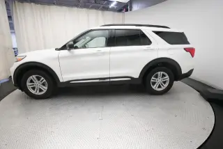 Ford Explorer 2023 AWD XLT SUV de 4 puertas