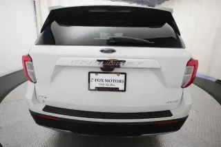 Ford Explorer 2023 AWD XLT SUV de 4 puertas