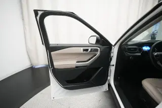 Ford Explorer 2023 AWD XLT SUV de 4 puertas
