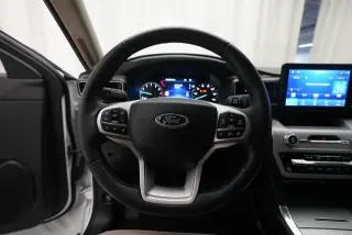 Ford Explorer 2023 AWD XLT SUV de 4 puertas
