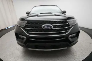 Ford Explorer 2023 AWD XLT SUV de 4 puertas
