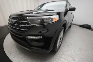 Ford Explorer 2023 AWD XLT SUV de 4 puertas