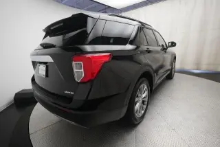 Ford Explorer 2023 AWD XLT SUV de 4 puertas