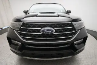 Ford Explorer 2023 AWD XLT SUV de 4 puertas