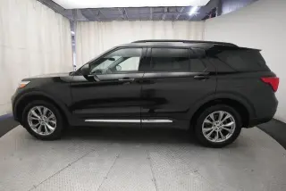 Ford Explorer 2023 AWD XLT SUV de 4 puertas