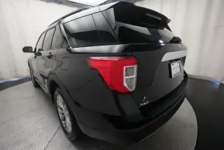 Ford Explorer 2023 AWD XLT SUV de 4 puertas