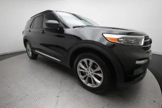 Ford Explorer 2023 AWD XLT SUV de 4 puertas