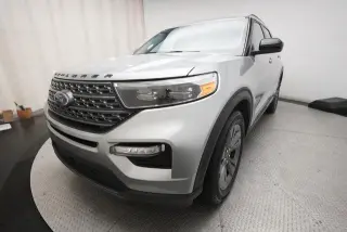 Ford Explorer 2023 AWD XLT SUV de 4 puertas
