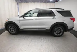 Ford Explorer 2023 AWD XLT SUV de 4 puertas
