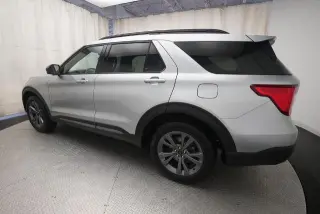 Ford Explorer 2023 AWD XLT SUV de 4 puertas