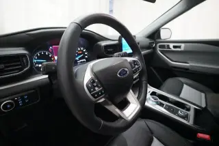 Ford Explorer 2023 AWD XLT SUV de 4 puertas