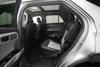 Ford Explorer 2023 AWD XLT 4 puertas SUV