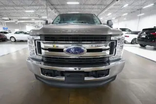 Ford F-250 Super Duty 2019 4x4 XLT Cabina Crew 4 puertas 6.8 pies caja corta Pickup