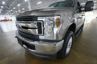 Ford F-250 Super Duty 2019 4x4 XLT Cabina Crew 4 puertas 6.8 pies caja corta Pickup