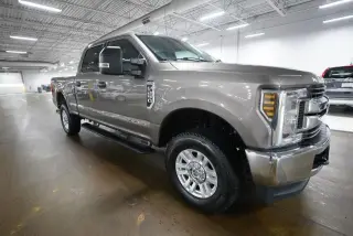 Ford F-250 Super Duty 2019 4x4 XLT Cabina Crew 4 puertas 6.8 pies caja corta Pickup