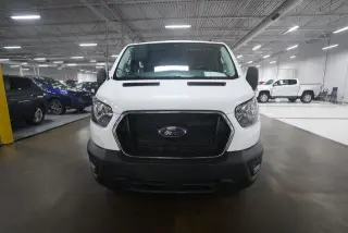 Ford Transit 2025 250 3 puertas LWB Techo Bajo Furgón de Carga