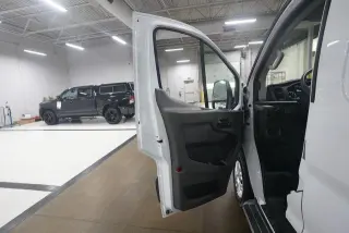 Ford Transit 2025 250 3 puertas LWB Techo Bajo Furgón de Carga