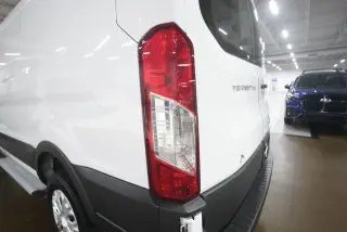 Ford Transit 2025 250 3 puertas LWB Techo Bajo Furgón de Carga
