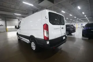 Ford Transit 2025 250 3 puertas LWB Techo Bajo Furgón de Carga