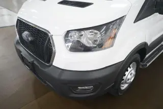 Ford Transit 2024 AWD 250 3 puertas SWB Techo Bajo Furgón de Carga