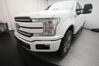 Ford F-150 2020 4x4 Lariat 4 puertas SuperCrew 5.5 pies. SB
