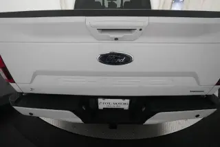 Ford F-150 2020 4x4 Lariat 4 puertas SuperCrew 5.5 pies. SB