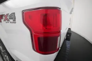 Ford F-150 2020 4x4 Lariat 4 puertas SuperCrew 5.5 pies. SB
