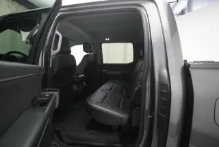 Ford F-150 2022 4x4 Lariat 4 puertas SuperCrew 5.5 pies. SB