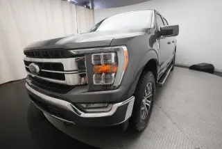 Ford F-150 2022 4x4 Lariat 4 puertas SuperCrew 5.5 pies. SB