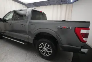 Ford F-150 2022 4x4 Lariat 4 puertas SuperCrew 5.5 pies. SB