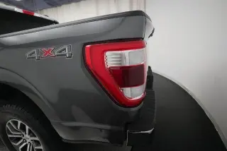 Ford F-150 2022 4x4 Lariat 4 puertas SuperCrew 5.5 pies. SB