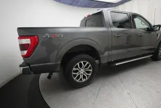 Ford F-150 2022 4x4 Lariat 4 puertas SuperCrew 5.5 pies. SB