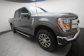 Ford F-150 2022 4x4 Lariat 4 puertas SuperCrew 5.5 pies. SB