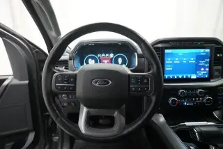Ford F-150 2022 4x4 Lariat 4 puertas SuperCrew 5.5 pies. SB