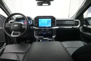 Ford F-150 2022 4x4 Lariat 4 puertas SuperCrew 5.5 pies. SB