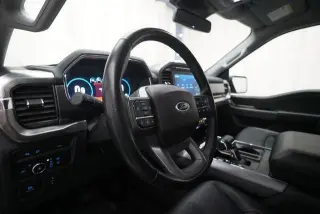 Ford F-150 2022 4x4 Lariat 4 puertas SuperCrew 5.5 pies. SB