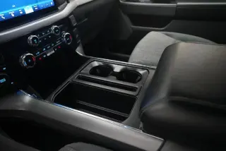 Ford F-150 2022 4x4 XLT 4 puertas SuperCrew 5.5 pies. Caja corta