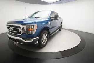 Ford F-150 2022 4x4 XLT 4 puertas SuperCrew 5.5 pies. Caja corta
