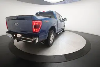 Ford F-150 2022 4x4 XLT 4 puertas SuperCrew 5.5 pies. Caja corta