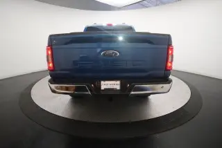 Ford F-150 2022 4x4 XLT 4 puertas SuperCrew 5.5 pies. Caja corta