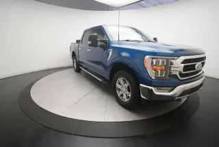 Ford F-150 2022 4x4 XLT 4 puertas SuperCrew 5.5 pies. Caja corta