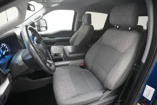 Ford F-150 2022 4x4 XLT 4 puertas SuperCrew 5.5 pies. Caja corta