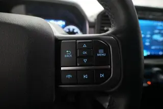 Ford F-150 2023 4x4 XLT 4 puertas SuperCrew 5.5 pies. SB