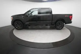 Ford F-150 2023 4x4 XLT 4 puertas SuperCrew 5.5 pies. SB