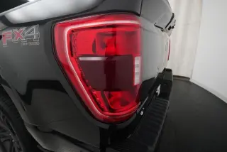 Ford F-150 2023 4x4 XLT 4 puertas SuperCrew 5.5 pies. SB