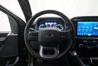 Ford F-150 2023 4x4 XLT 4 puertas SuperCrew 5.5 pies. SB