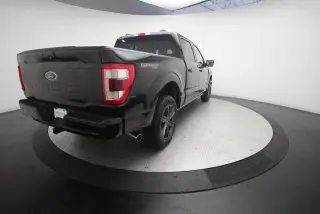 Ford F-150 2023 4x4 Lariat 4 puertas SuperCrew 6.5 pies. SB