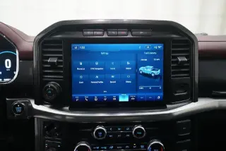 Ford F-150 2023 4x4 Lariat 4 puertas SuperCrew 6.5 pies. SB